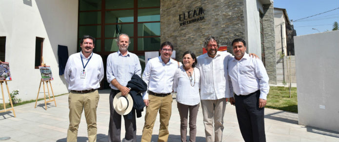 Ministerios de Vivienda y Desarrollo Social firman acta de entrega del primer Establecimiento de Larga Estadía para Adultos Mayores en Huechuraba