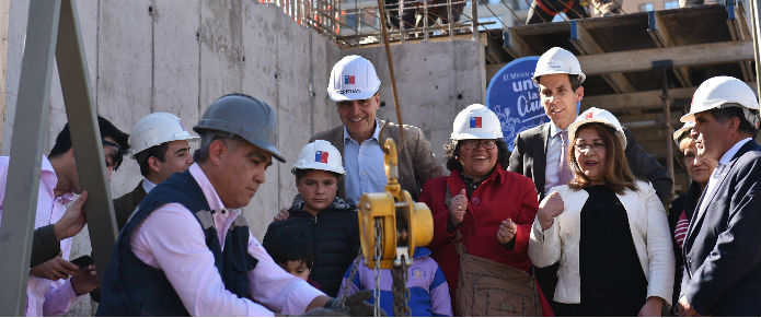 Minvu da inicio a la construcción de viviendas sociales en pleno centro de la capital