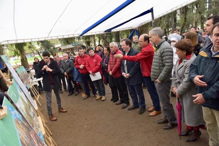 Minvu presenta proyecto de mejoramiento del emblemático Parque Río Claro de Talca