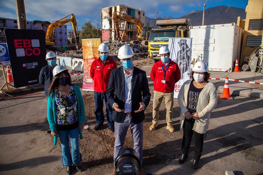Ministro Ward visita obras de demolición de Villa Alessandri y destaca avance en los trabajos