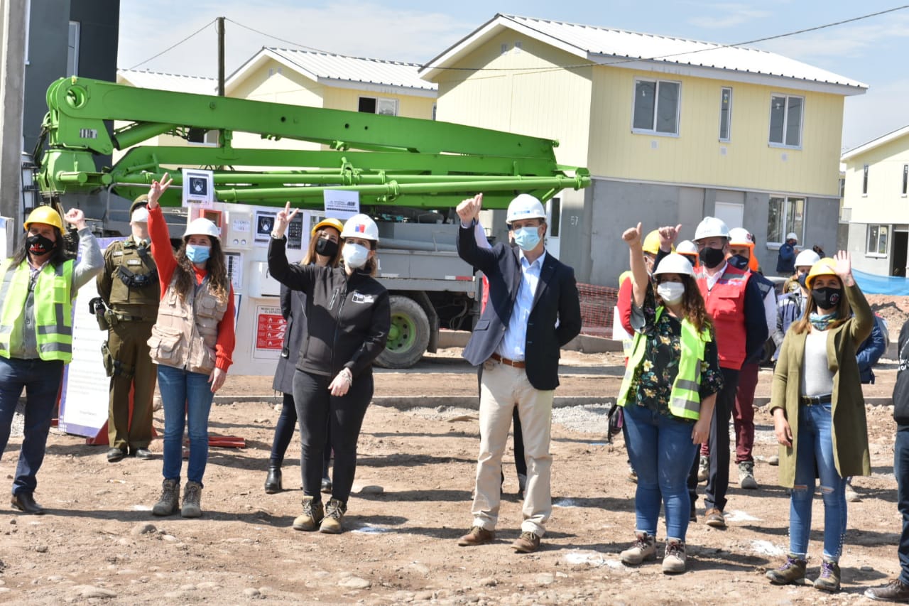 Se instala primera piedra del megaproyecto Antumapu de La Pintana que beneficiará a más de 1.500 familias
