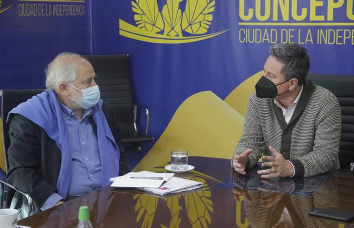 Ministro Carlos Montes se reúne con Alcalde de Concepción para coordinar trabajo en la región en materia habitacional y urbana