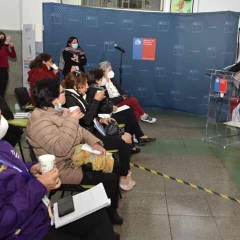 Minvu impulsa talleres de difusión de la nueva Ley de Copropiedad para líderes sociales de todo el país