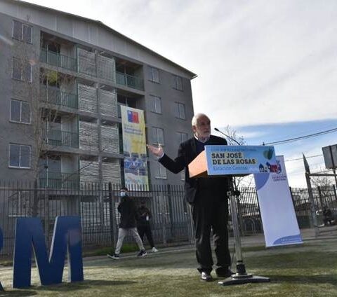 Minvu inaugura conjunto “San José de las Rosas” que beneficia a 50 familias de Estación Central