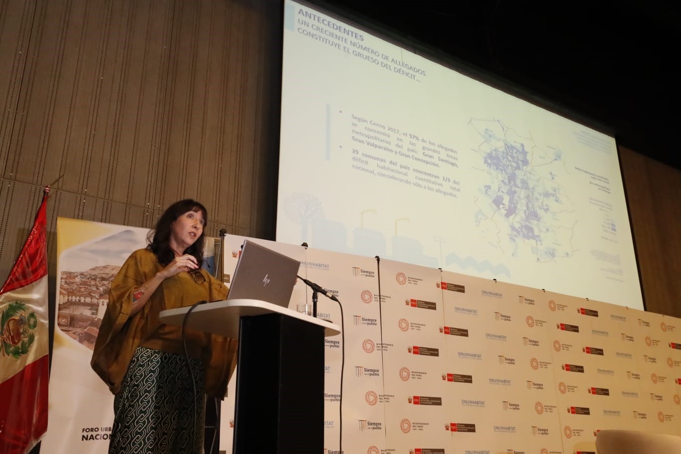 Subsecretaria Tatiana Rojas expone sobre “Pequeños Condominios” durante Foro Urbano Nacional de Perú