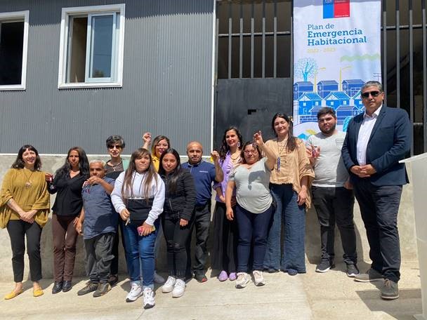 Minvu inaugura proyecto de pequeños condominios en cerro histórico de Valparaíso