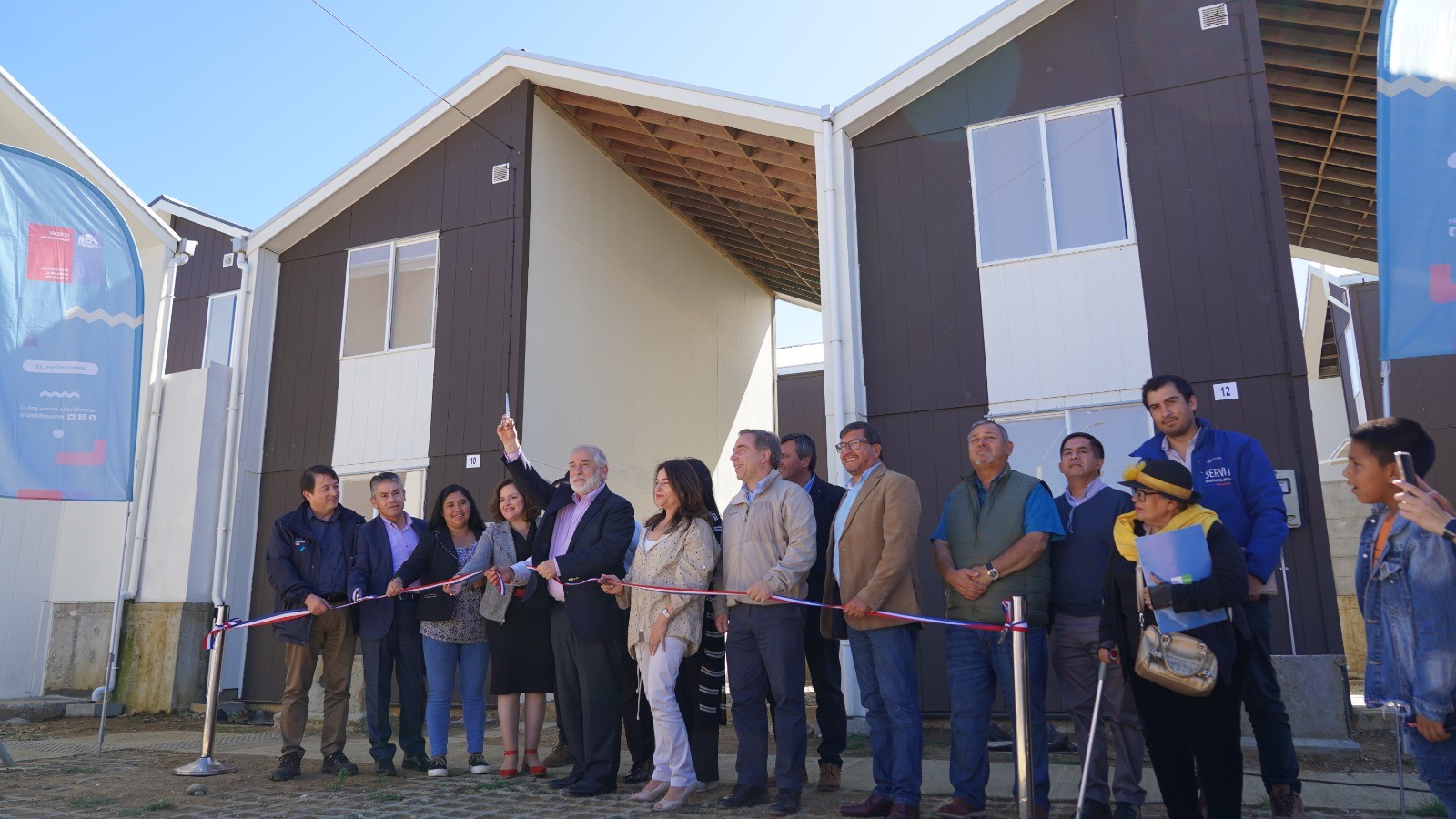Ministro Montes entrega innovadoras casas incrementales destinadas a más de 360 familias de Curanilahue