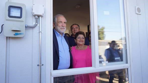 Ministro Montes entrega en Rancagua la primera vivienda industrializada parte del Plan de Emergencia Habitacional