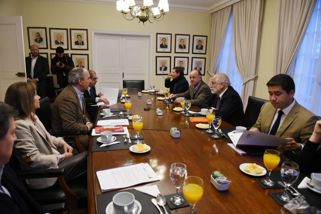 Ministro Montes tras reunión con CPC: “Es muy importante el aporte de la empresa para lograr la meta del Plan de Emergencia Habitacional”
