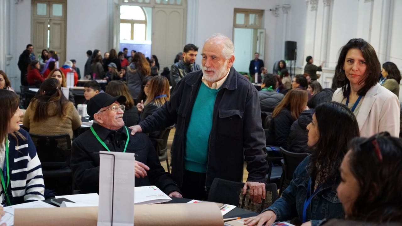 MINVU conmemora a dirigentas y dirigentes sociales en Encuentros Regionales simultáneos a lo largo de todo Chile