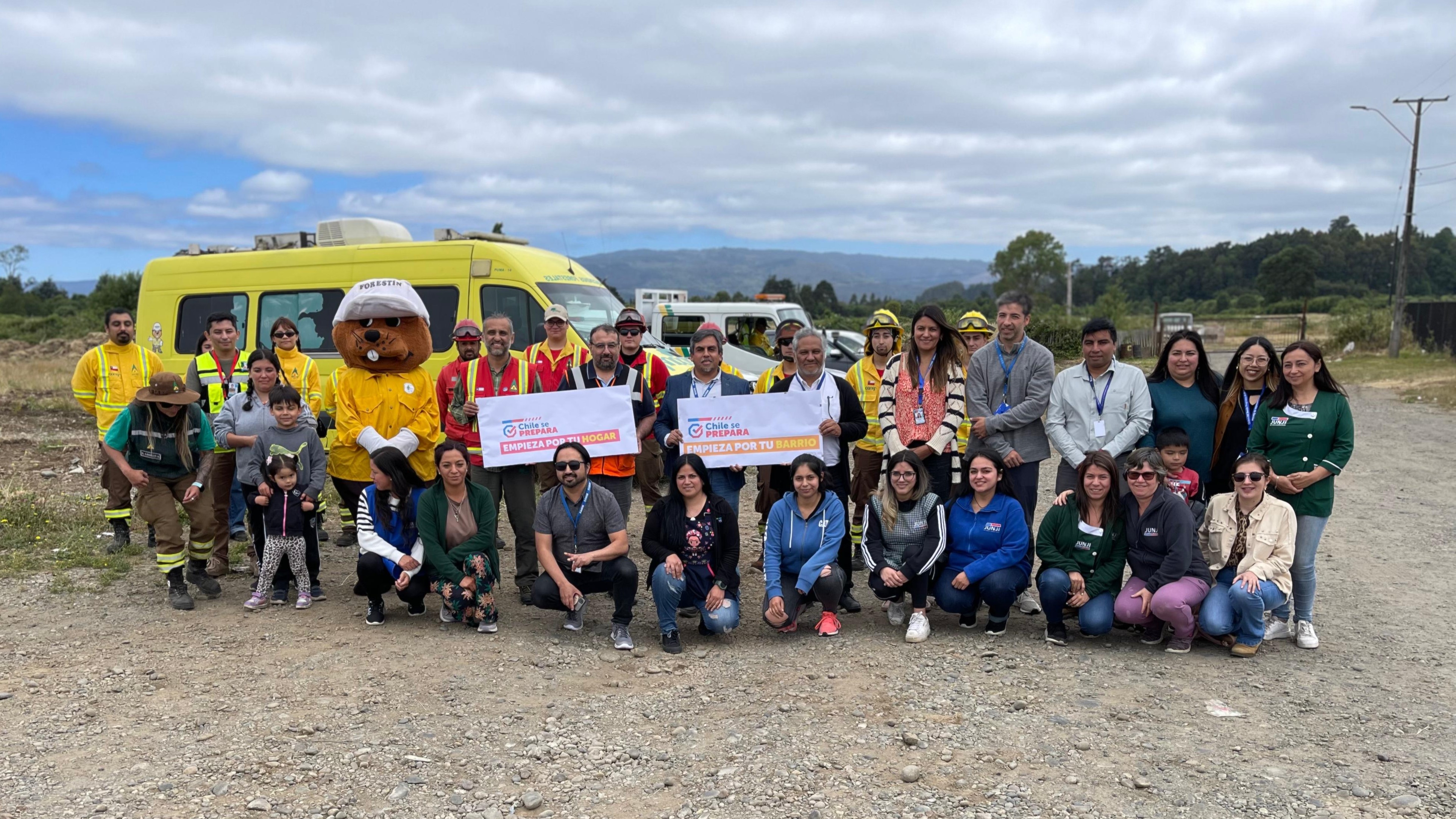 Minvu Los Ríos lanza campaña preventiva contra incendios destinada a vecinos