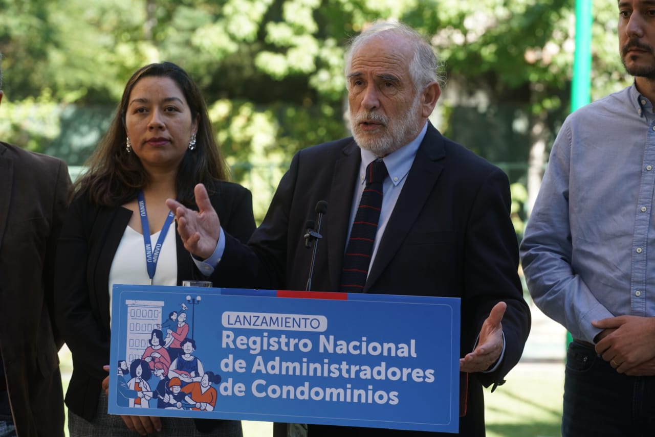 Ministro Carlos Montes presentó el Registro Nacional de Administradores de Condominios