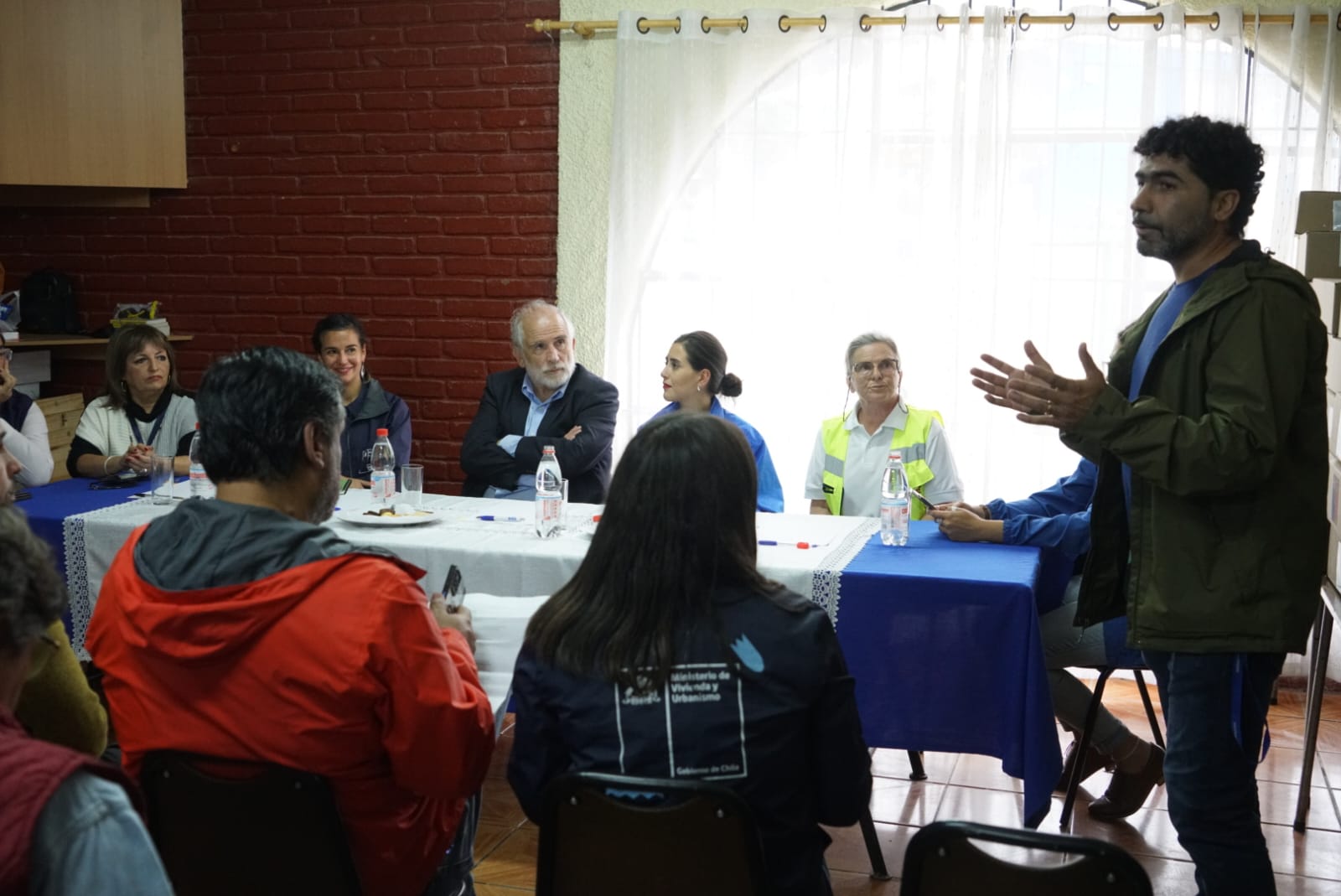 Ministro Montes se reúne con dirigentes de Villa Dulce y reafirma que soluciones habitacionales se definirán junto a las comunidades