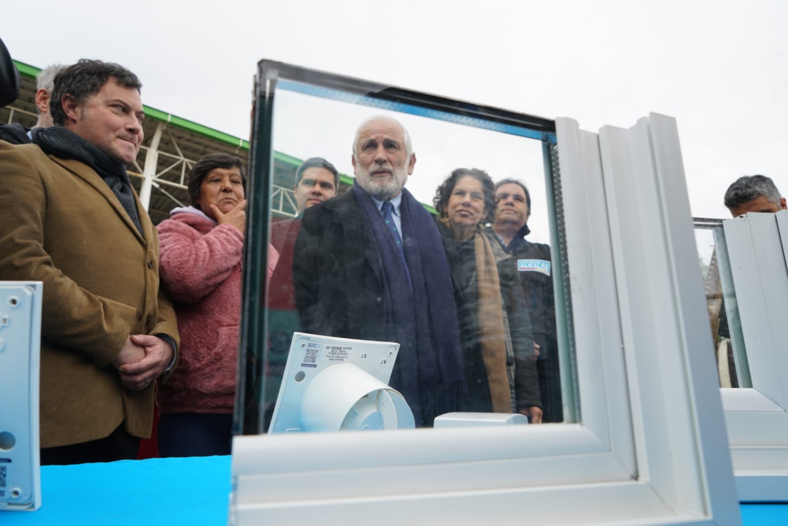 Ministerios de Vivienda, Medio Ambiente y Energía lanzan plan para reducir uso de leña y aumentar la eficiencia térmica en barrios y viviendas