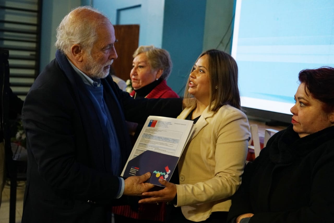 Ministro Montes entrega 155 subsidios habitacionales en Pedro Aguirre Cerda