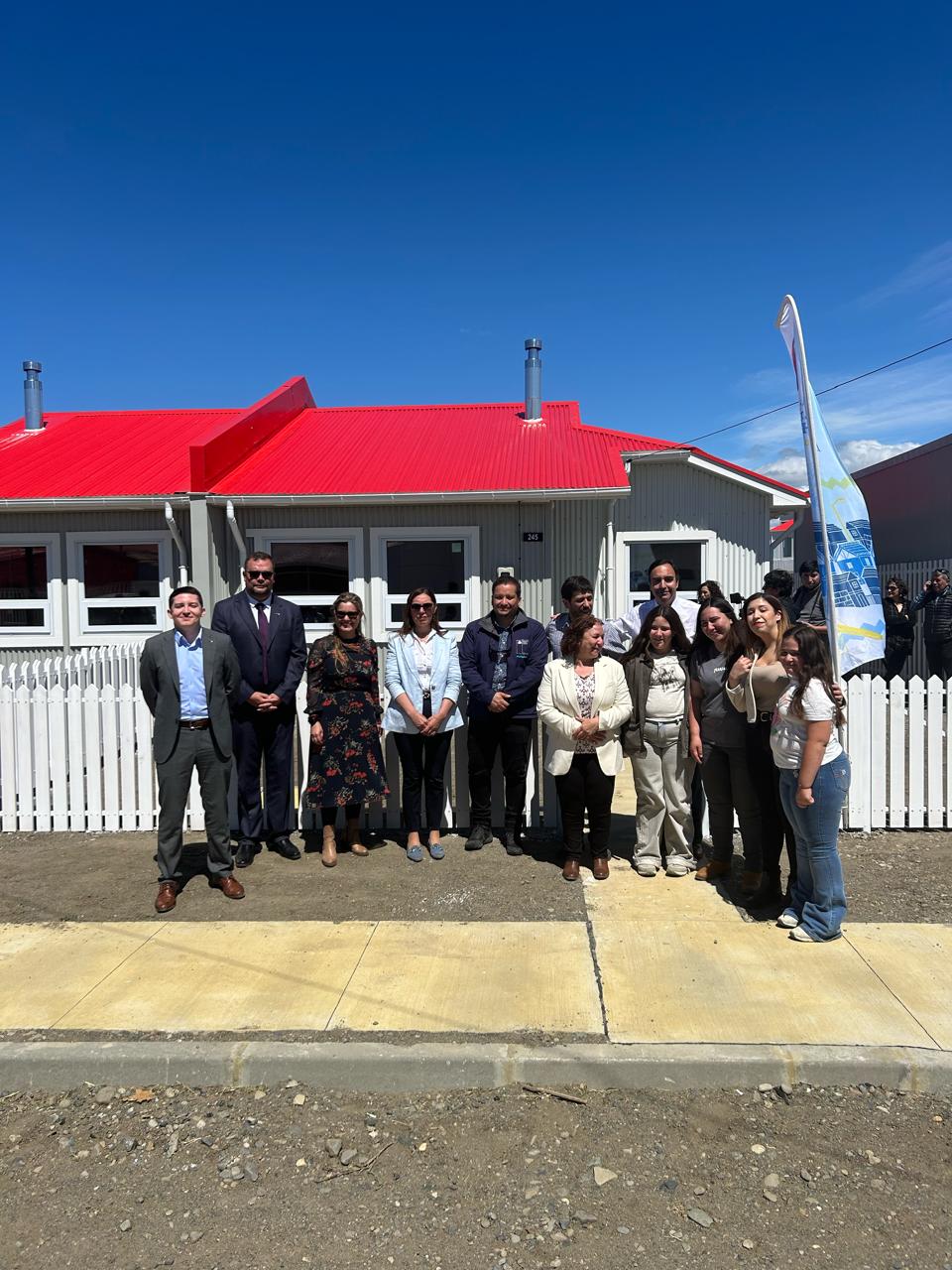 Subsecretaria Elgueta encabeza inauguración del primer conjunto habitacional en Torres del Paine