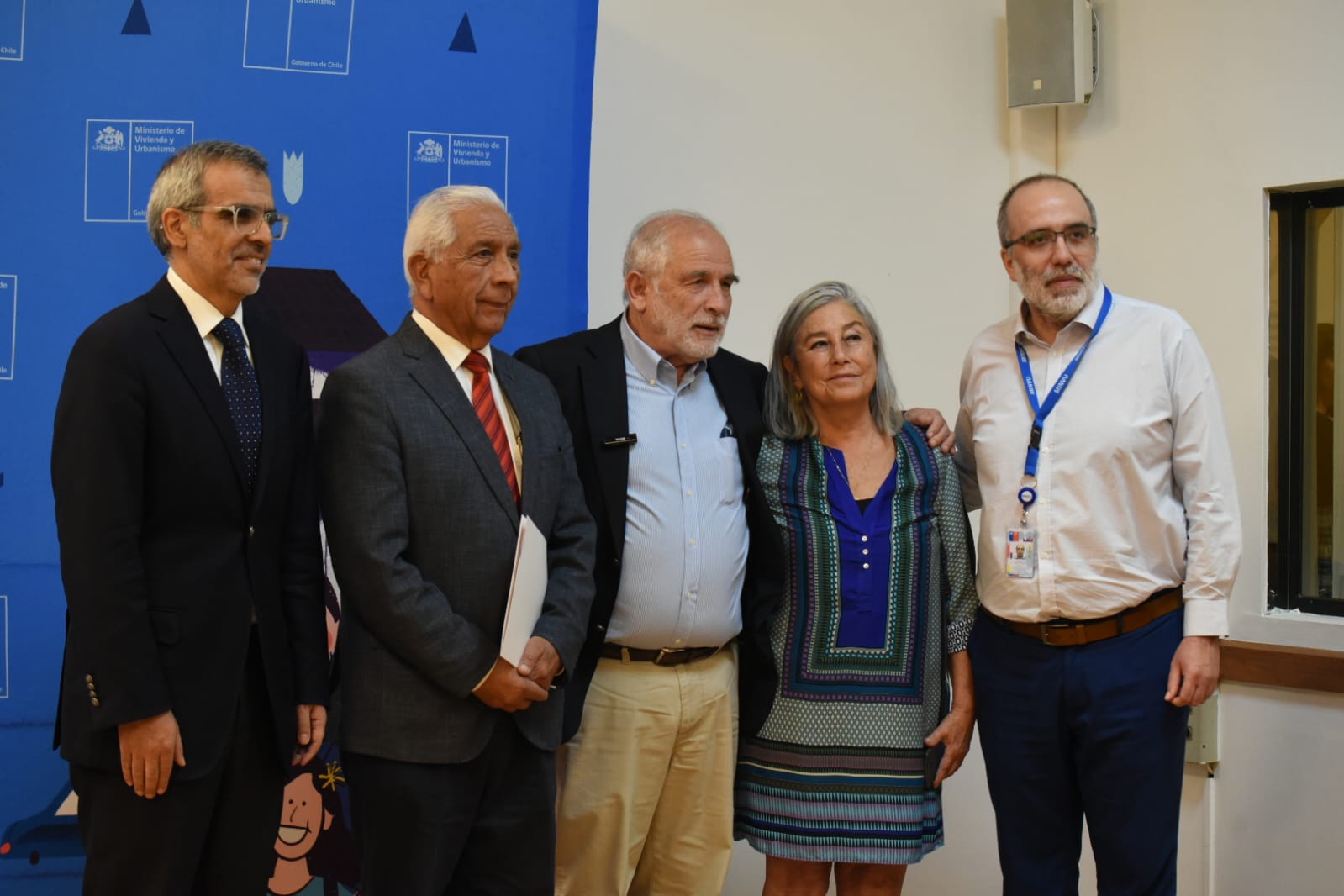 Gobierno y dueños de terreno suscriben protocolo de acuerdo por toma de San Antonio