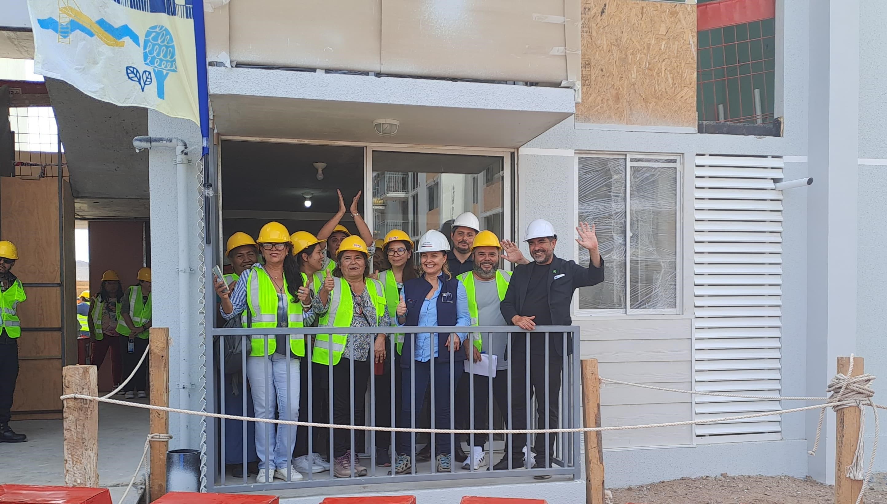 Subsecretaria Gabriela Elgueta visita obras de más de mil viviendas que se construyen por el Plan de Emergencia Habitacional en Tarapacá