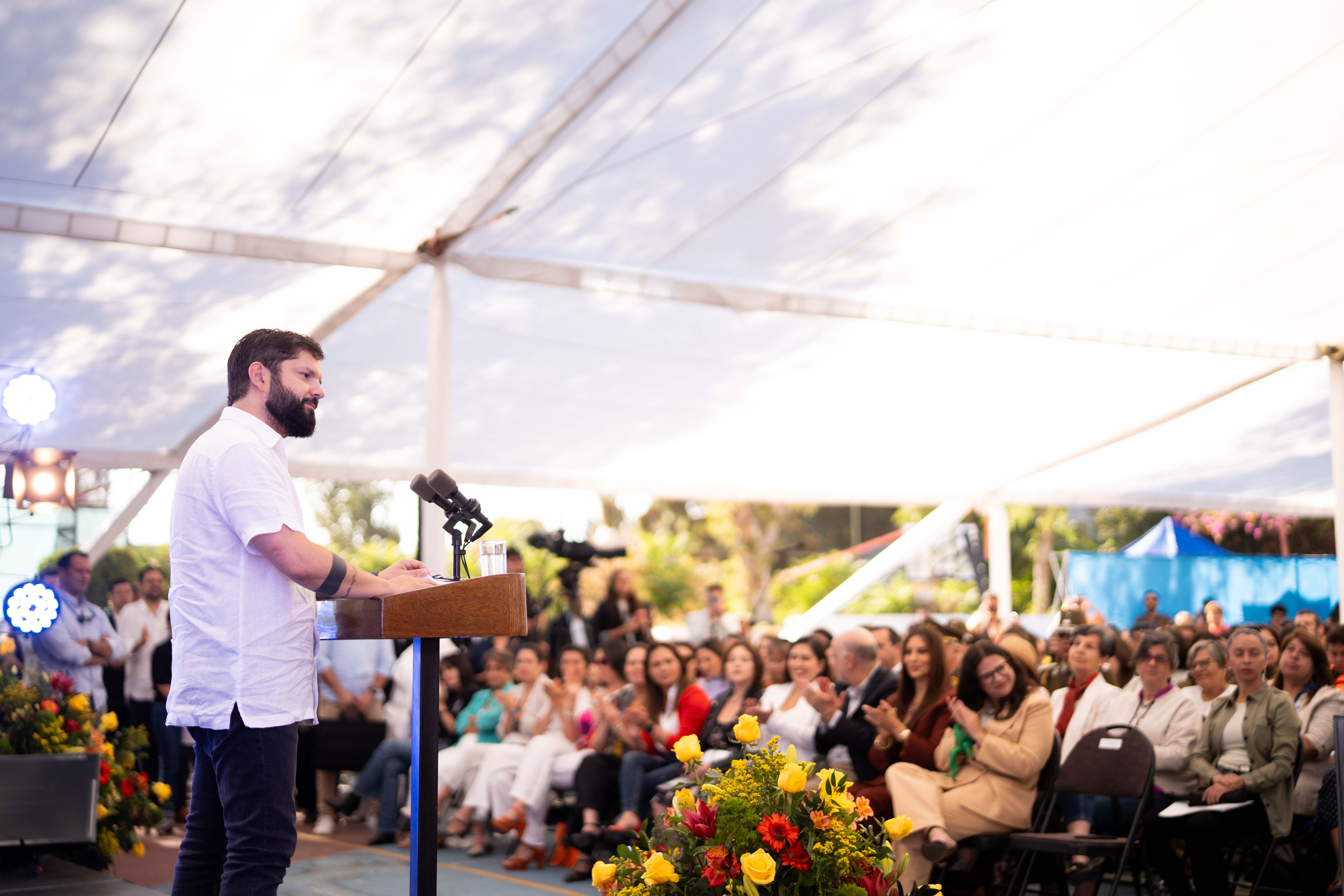 Minvu releva transversalización de enfoques de género y cuidados en política urbana y habitacional del Gobierno