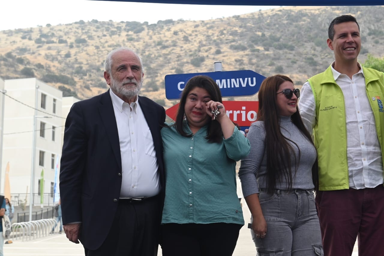 Renca alcanza el 70% de avance del Plan de Emergencia Habitacional tras entrega de 288 nuevas viviendas