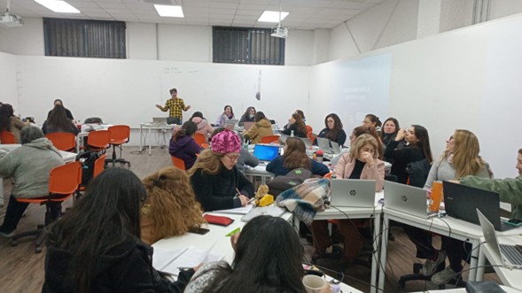 Dirigentas sociales del CFT RM-USACH participan en charla sobre iniciativas MINVU que aportan a la sostenibilidad