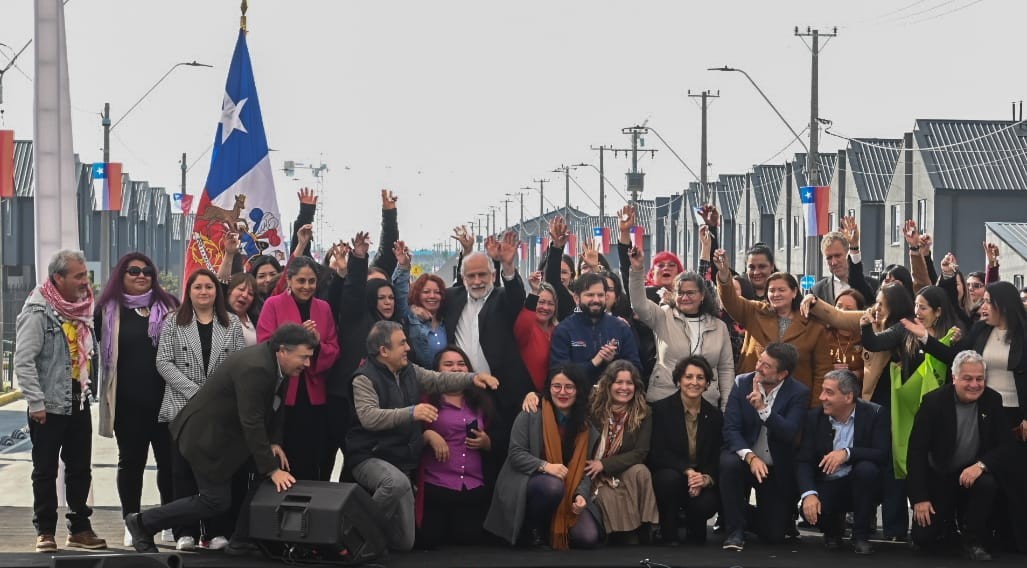 Presidente de la República, Gabriel Boric Font, encabeza entrega de más de 1.200 viviendas en La Pintana