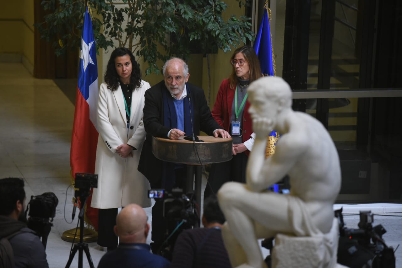 Ministro Montes en comisión investigadora de incendios en Valparaíso: “Este episodio es un reto civilizatorio del cual aprender”