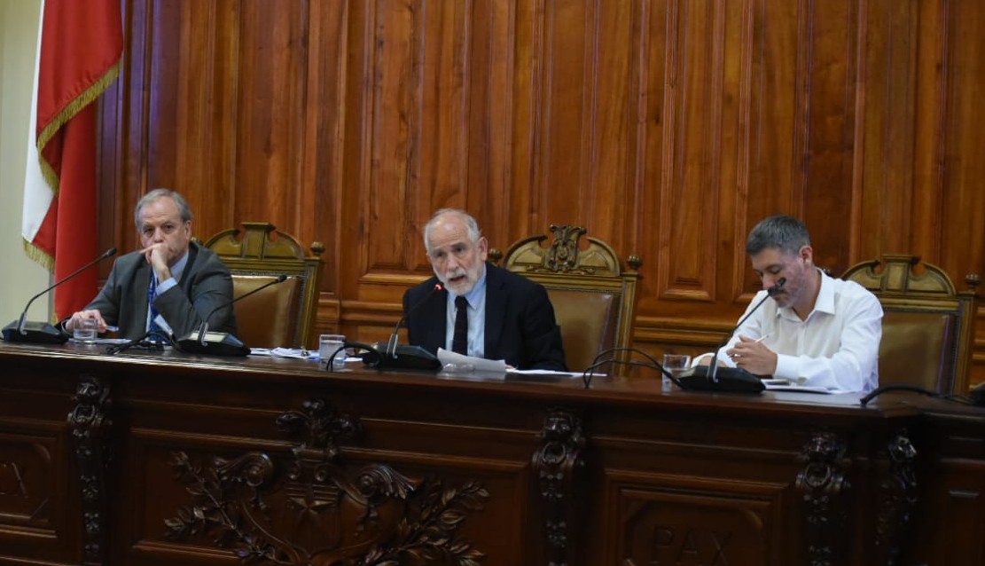 Ministro Montes destaca la reducción del 33,7% del déficit habitacional a partir de datos del Censo 2024 en comparación con los resultados de 2002