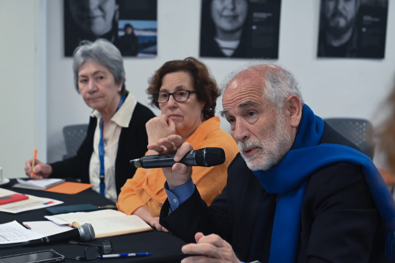 Ministro Montes encabeza nueva sesión del Consejo Asesor del Plan de Emergencia Habitacional, que supera el 88% de avance