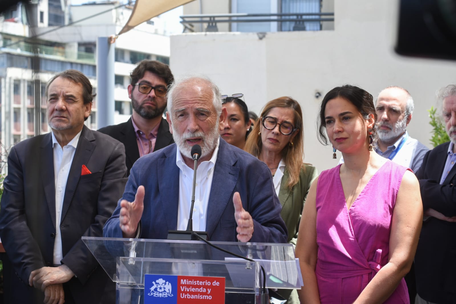 Minvu descarta que recursos para expropiar megatoma afecten proyectos de asentamientos precarios en otras zonas del país