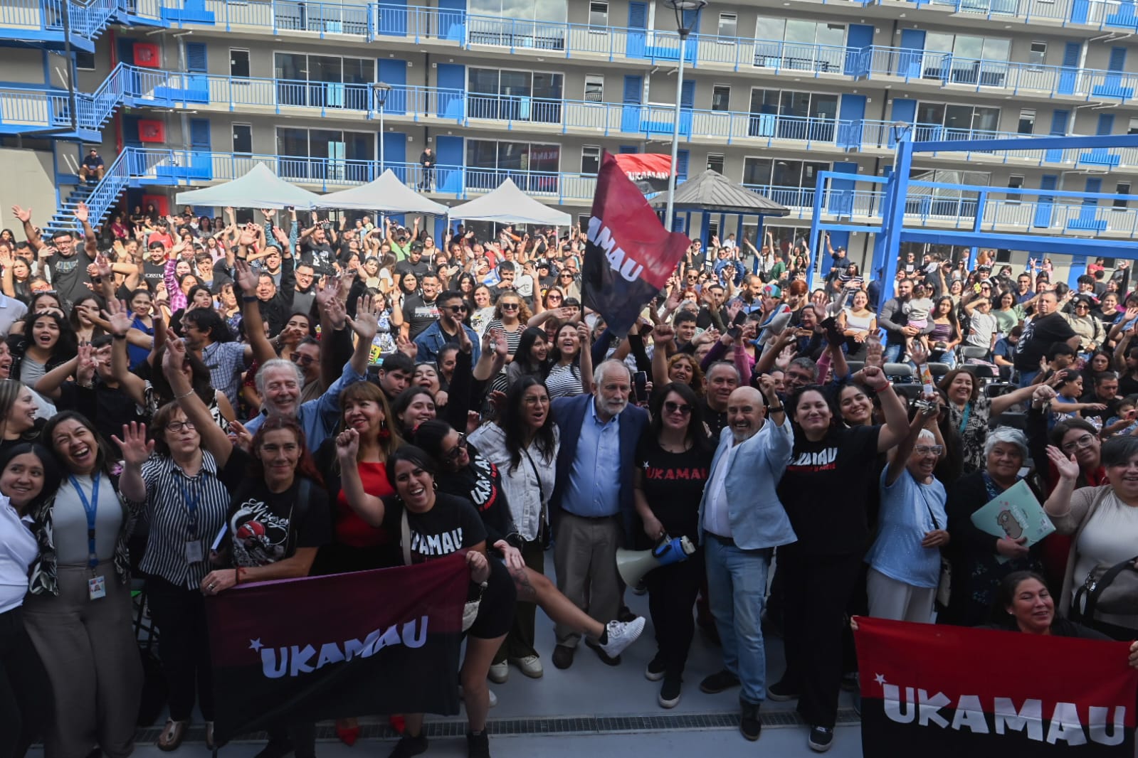 Ministro Montes encabeza entrega de proyecto para 200 familias en Estación Central destacando que Plan de Emergencia Habitacional consolida estándar distinto para la vivienda pública