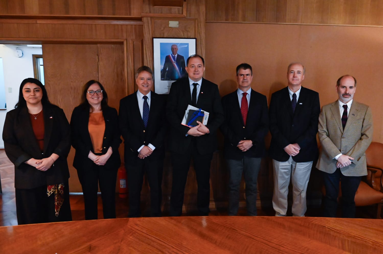 Minvu y CChC acuerdan trabajo conjunto para impulsar la construcción y el empleo en el sector vivienda